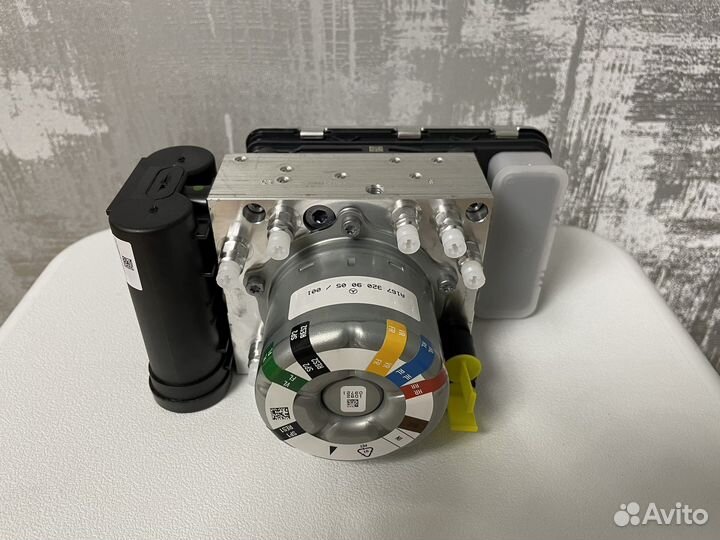 Блок управления подвеской A1673209005