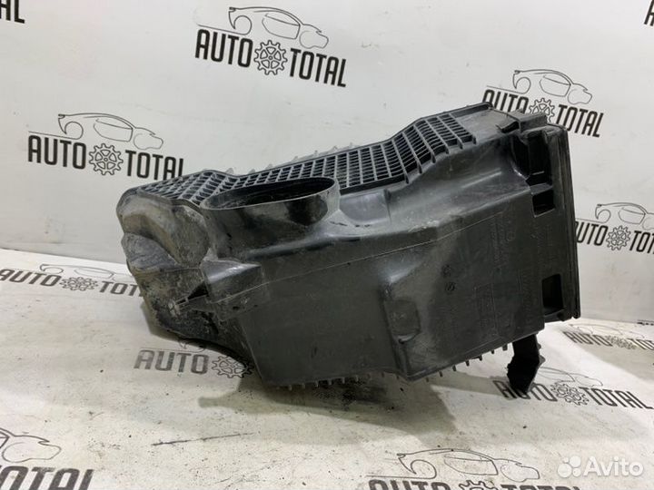 Корпус воздушного фильтра Renault Logan 2 H4MD438