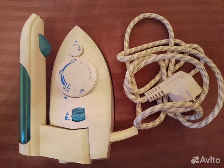 Продам утюг дорожный