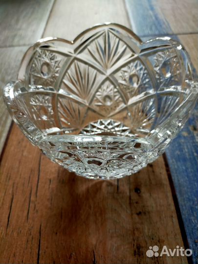 Ваза хрустальная