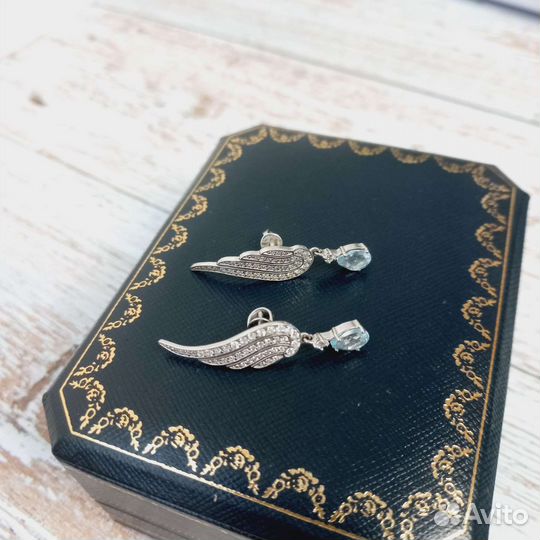 Серьги с топазом и бриллиантами