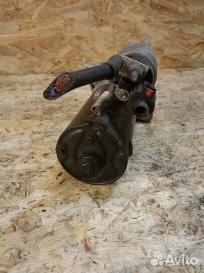 Стартер Volkswagen Passat B6 3.2 AXZ