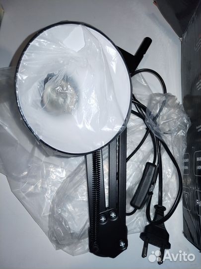 Лампа настольная