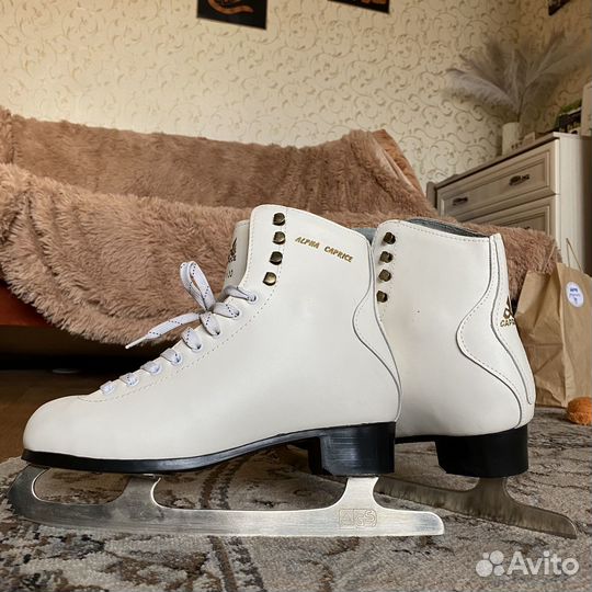 Коньки женские alpha caprice 41