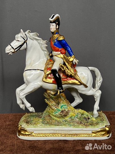 Статуэтки. Антиквариат Европа