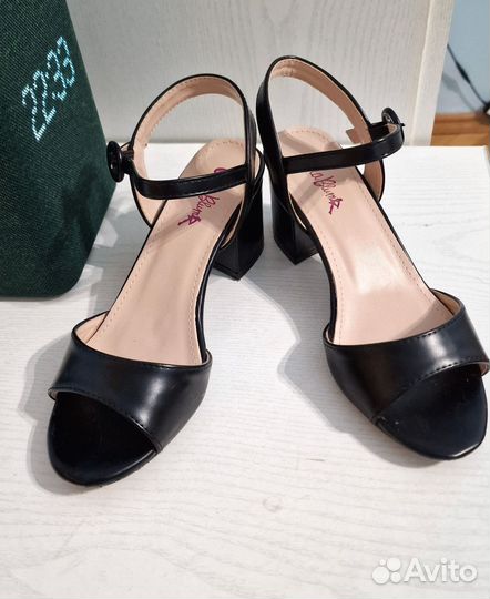 Босоножки женские 37 размер