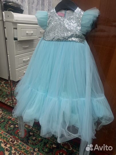 Голубое платье детское