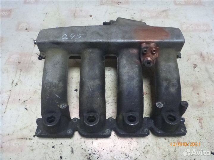 Коллектор впускной Audi A4 B5 AEB 1997