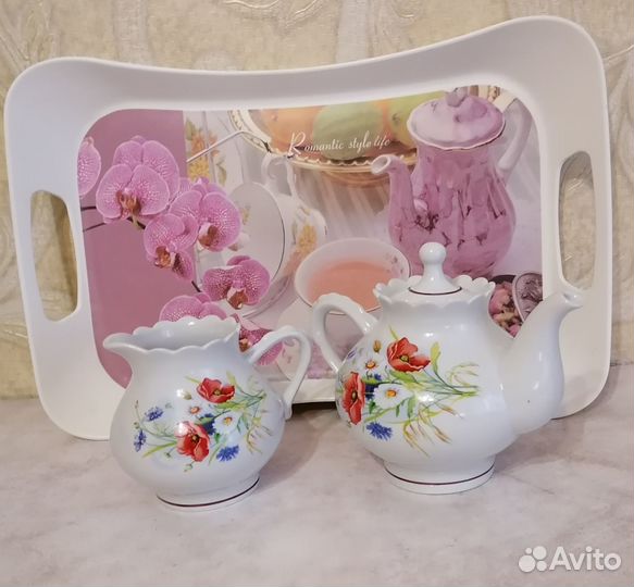 Заварочный чайник, молочник