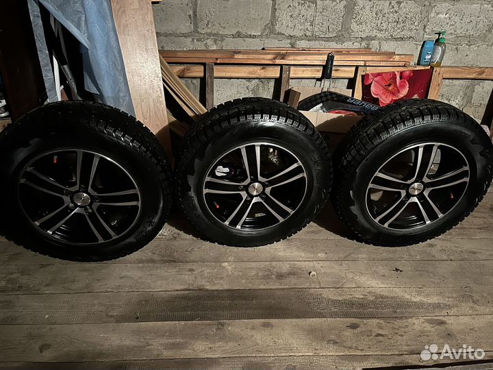 Комплект X'trike x-108 5x108 Cordiant R16