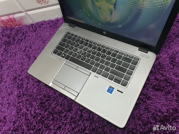 Hp elitebook full HD i7 5 AMD Radeon R7 M260X
