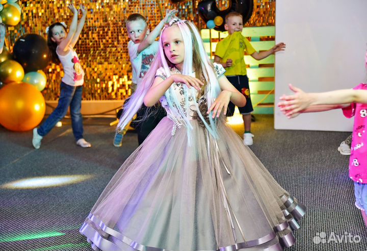 Вечернее платье в пол пышное