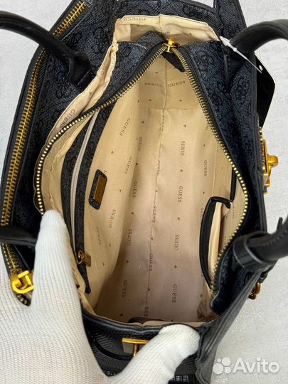 Сумка женская новая guess