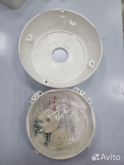 Монтажная коробка для видеонаблюдения