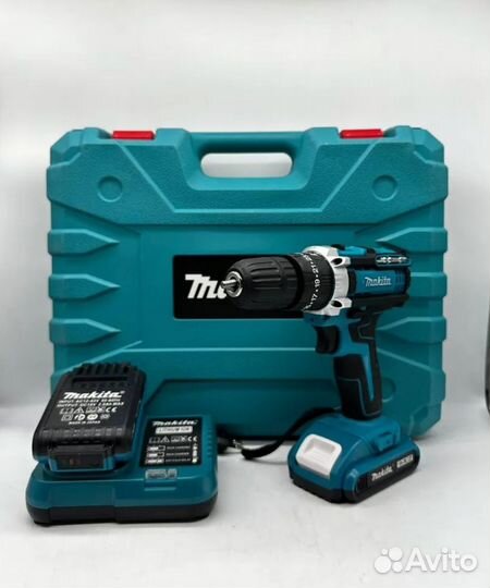 Шуруповерт makita с набором инструментов