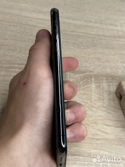 iPhone X 64gb черный