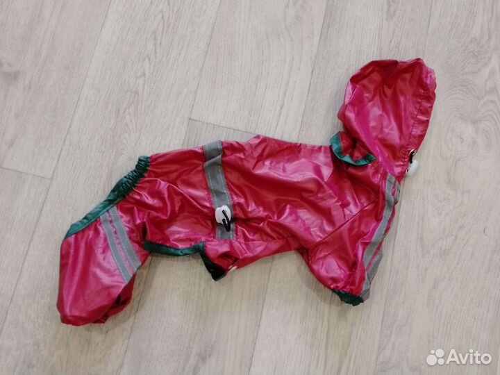 Дождевик для маленькой собаки