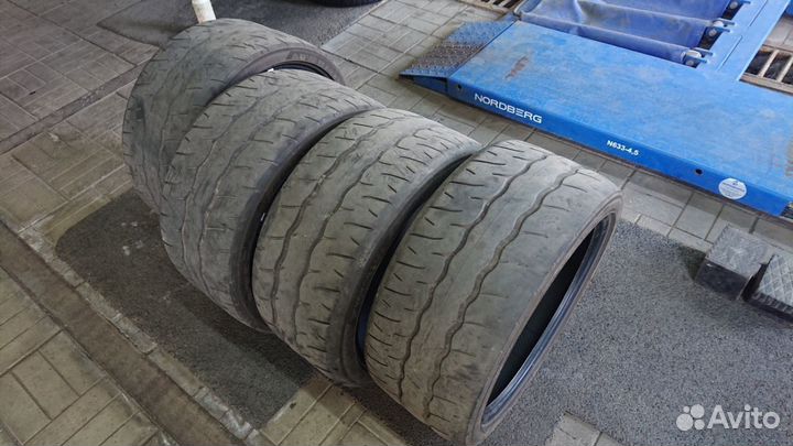 Yokohama Advan Neova AD09 265/35 R19 и 285/30 R20 99Y
