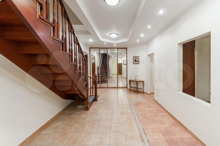 5-к. квартира, 250 м², 10/10 эт.