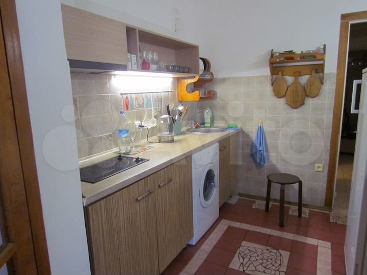 2-к. квартира, 55 м², 1/4 эт.