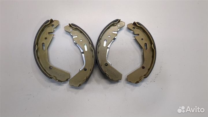 Колодки стояночного тормоза Opel Agila, 2001