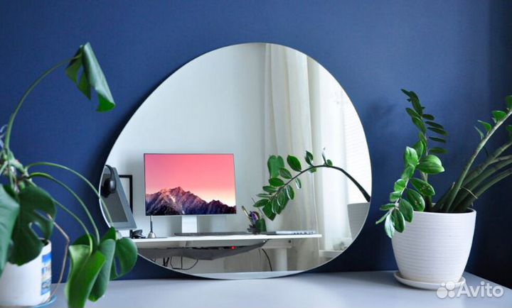 Зеркало настенное ассиметричное