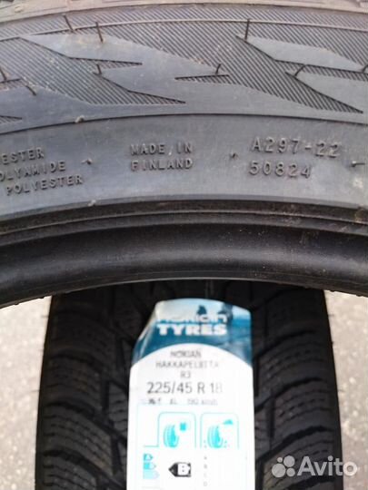 Nokian Tyres Hakkapeliitta R3 225/45 R18 и 245/40 R18 97T