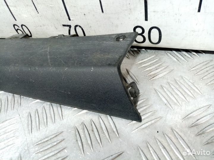 Б/У Накладка заднего бампера правая#001