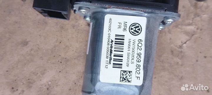 Моторчик стеклоподъемника левый VW T5