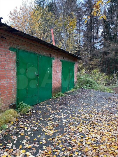 Гараж, > 30 м²