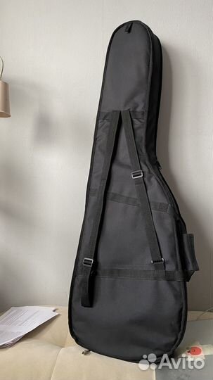 Плотный чехол для бас-гитары