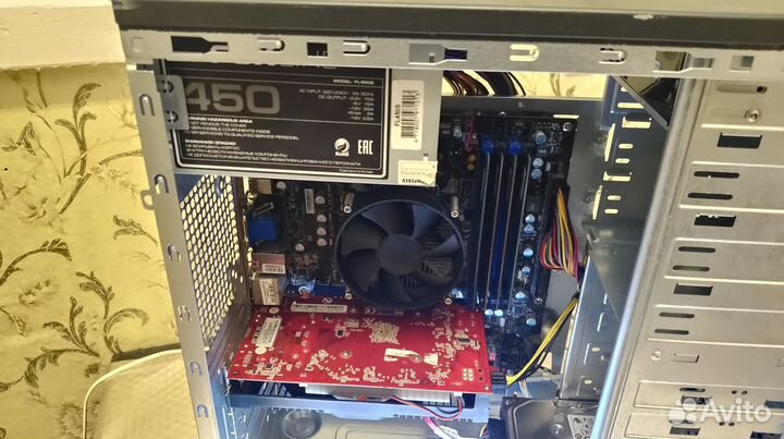 Компьютер (подходит для игр)