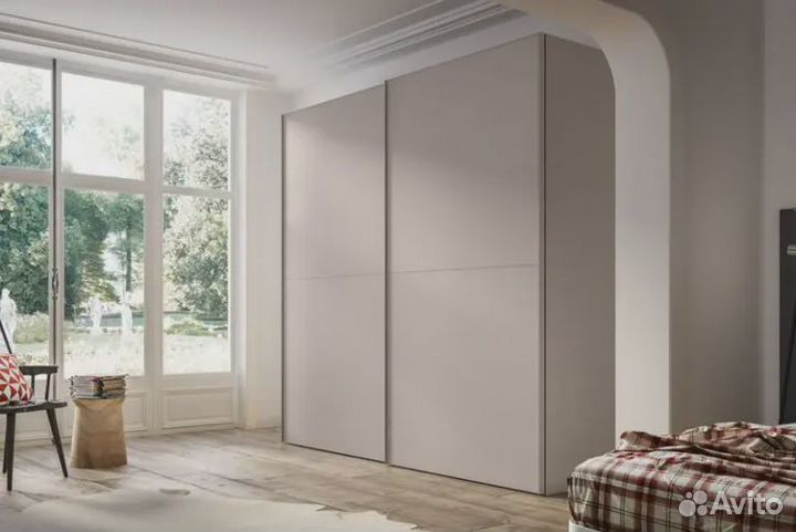Шкаф-купе с двумя дверцами на заказ