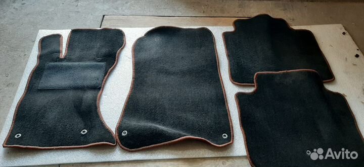 Автомобильные коврики на lexus GS 300