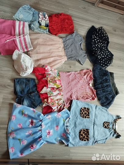 Мешок одежды, обуви на девочку и игрушки отдам