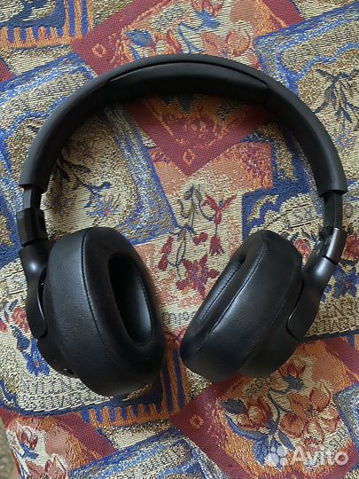 Беспроводные наушники jbl