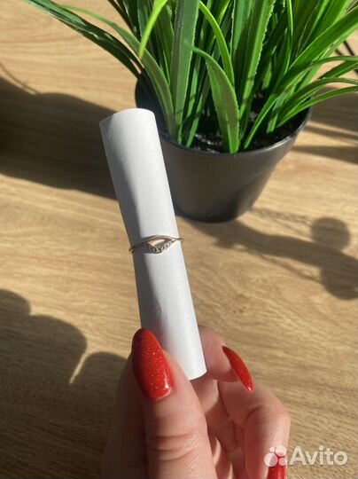 Кольцо золотое женское