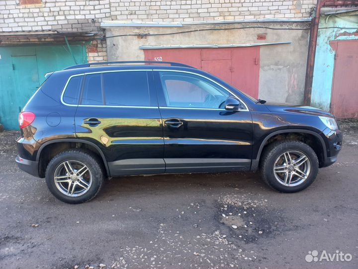 Volkswagen Tiguan 2.0 AT, 2009, 240 000 км