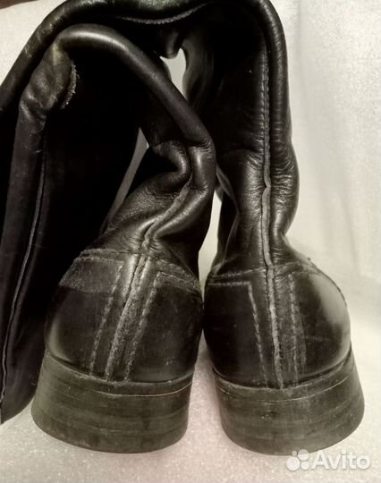 Хромовые сапоги высшего офицерского состава СССР