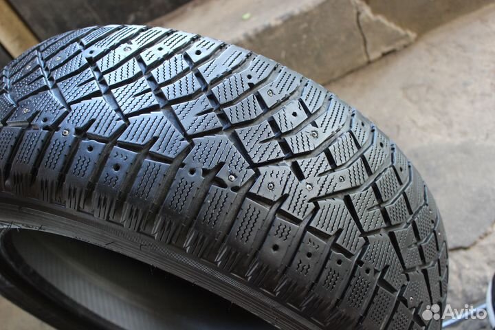 Nitto Therma Spike (NTSPK-B02) 235/55 R18 104T