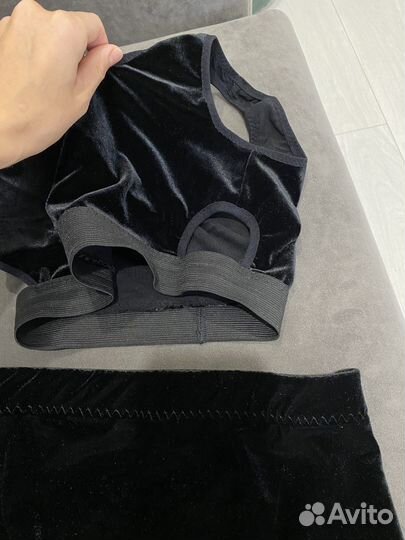 Шорты-трусы и топ для танцев