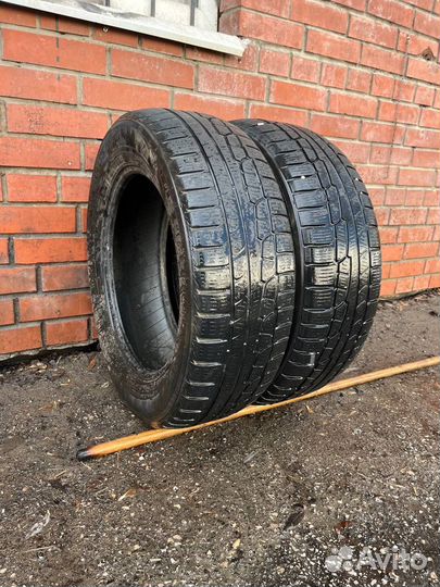 Nokian Tyres WR 225/60 R17