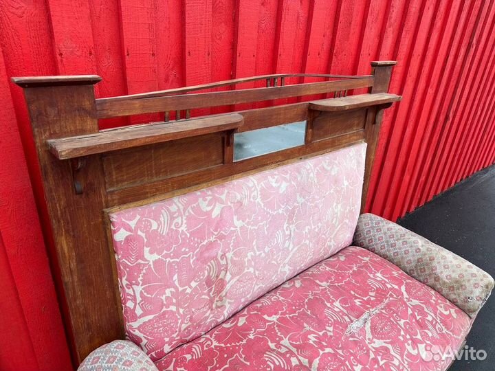 Диван сталинский