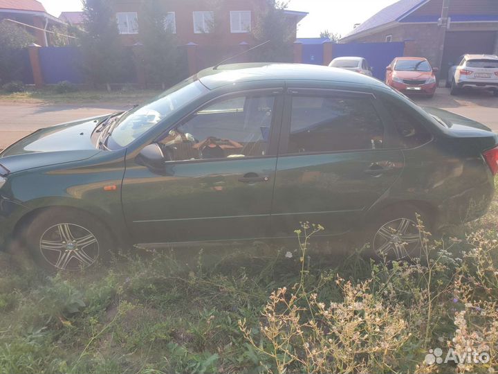 LADA Granta 1.6 МТ, 2016, 215 339 км