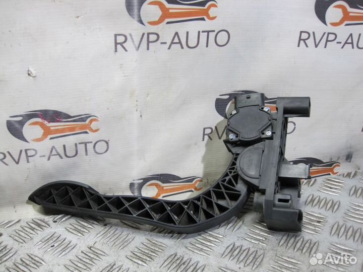 Педаль газа Iveco Daily 2011-2014