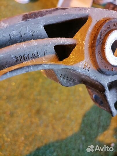 Кронштейн опоры двс 7M51-6P093KA Volvo S40 V50 MS