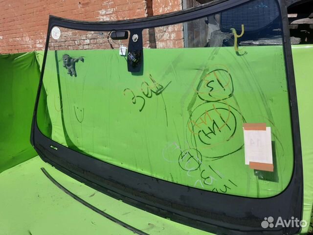 Лобовое стекло бмв Ф10 Ф11 (Япония)