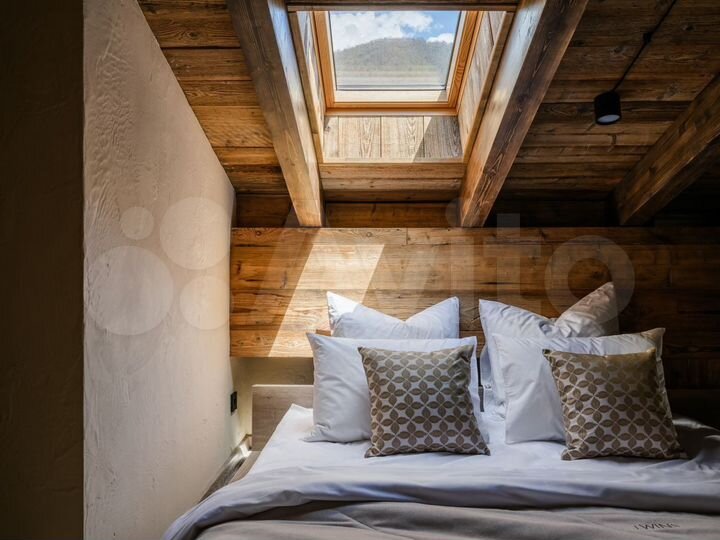 Дом 360 м² на участке 3 сот.