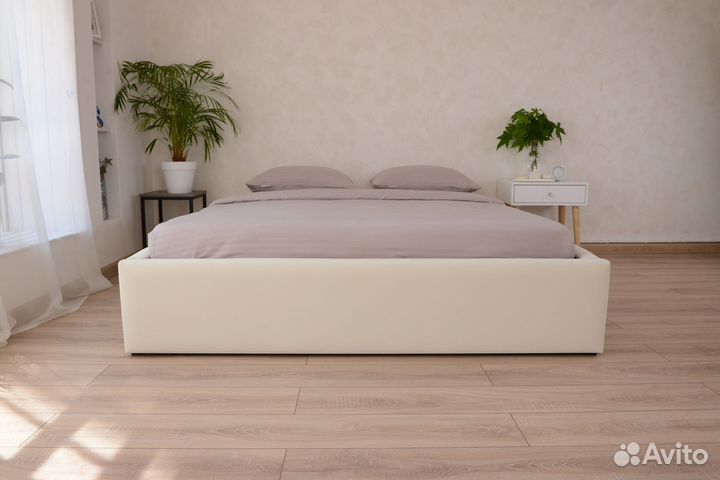 Кровать двуспальная 180х200 с матрасом