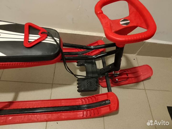 Детский снегокат новый